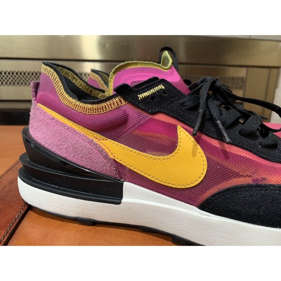 Nike Waffle One Active Fuchsia University Gold DA7995-600 Men's Sz‎ 11 - Picture 2 of 9